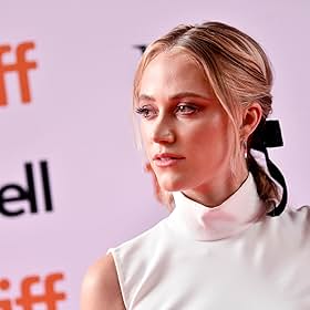 Maika Monroe