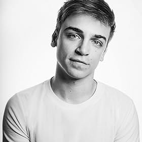 Sean Grandillo