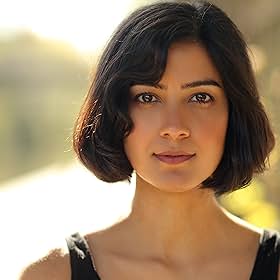 Rakhee Thakrar